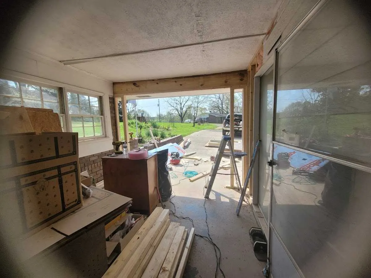 Air movers and dehumidifier for Water Mitigation Services in East Peoria